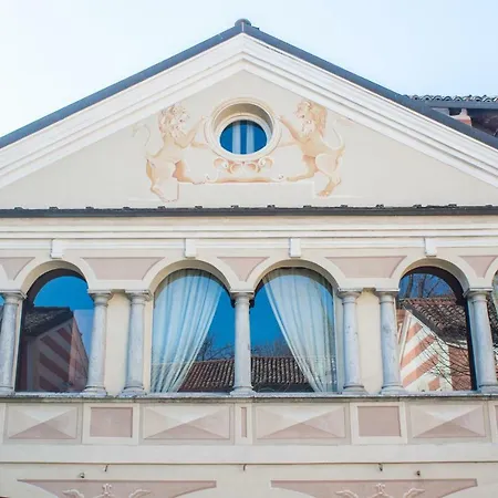 Casa Dei Leoni Camera Gialla